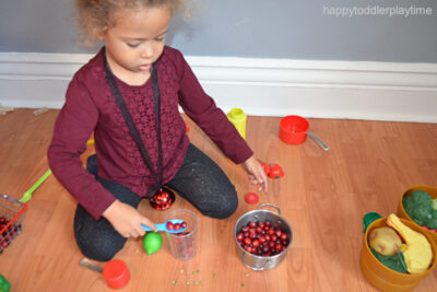Christmas Kitchen Sensory Bin - Happy Toddler Playtime