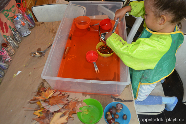 FALL Sensory bin activity for toddlers and preschoolers