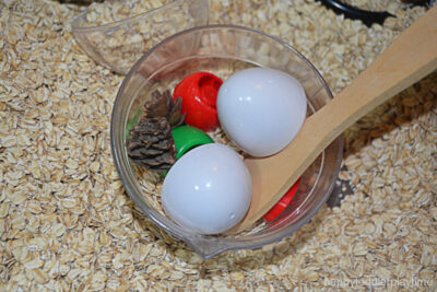 Christmas Baking Sensory Bin - Happy Toddler Playtime