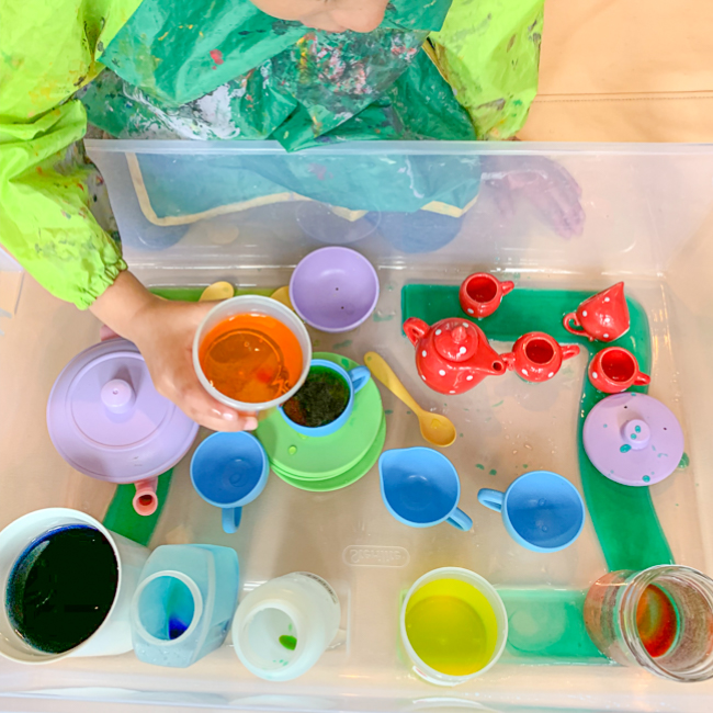 Colour Mixing Sensory Bin for toddler & Preschooler