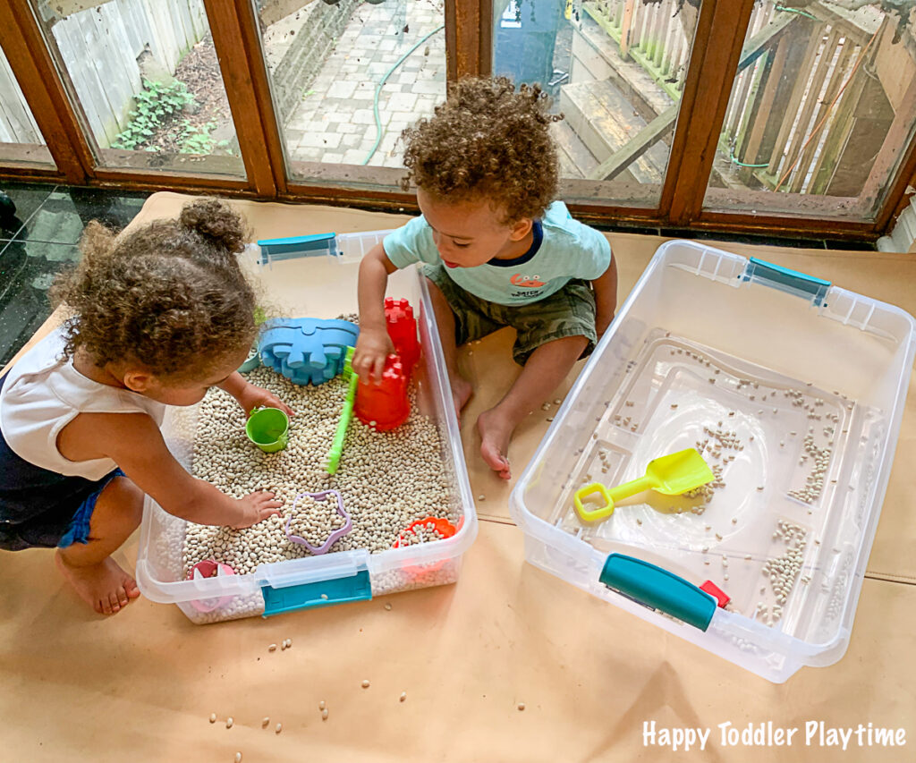Beach sensory bin for toddlers and preschooler
