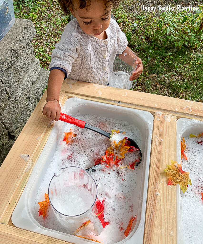 an easy sensory bin for toddler to do during Fall