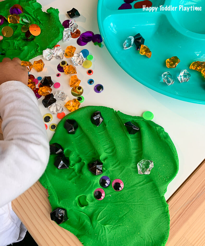 play dough monster hands toddlers and preschoolers