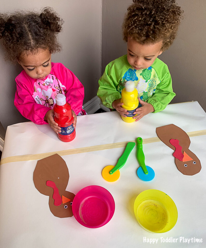 Play Dough Tool Painted Thanksgiving Turkey Craft for toddlers and preschoolers