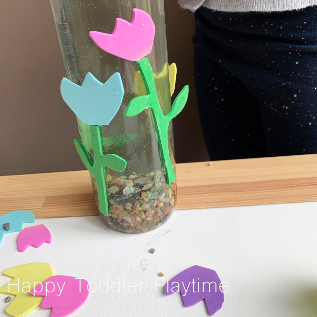 garden sensory bottles for preschoolers 