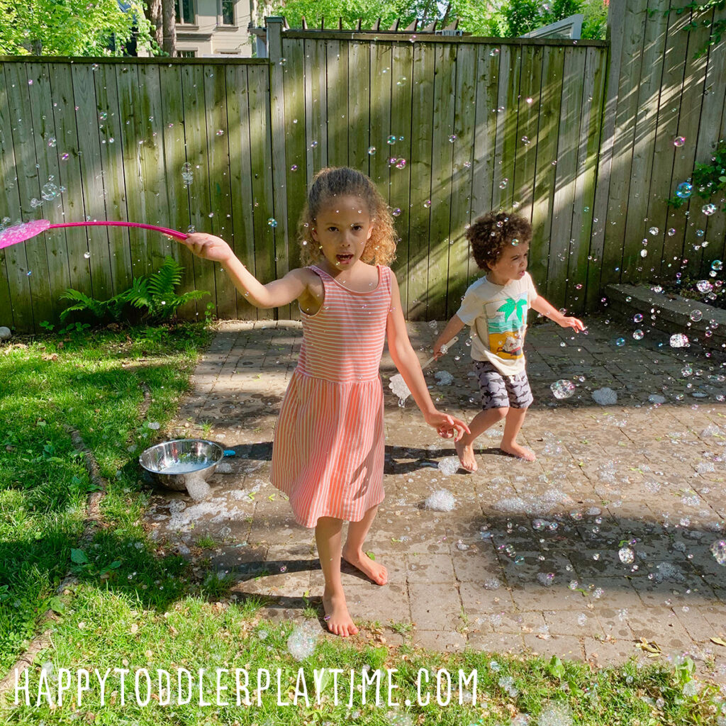 Fly Swatter Bubbles: Super Easy Summer Fun